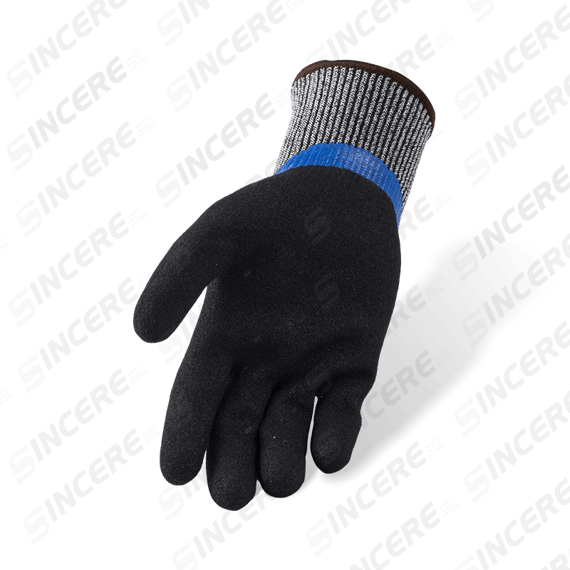 Schnittfeste Handschuhe der Stärke 13 ANSI A4 — Blaues Nitril, glatt, 3/4-Tauchgang, mit schwarzer Sandpalme und Volldaumenverstärkung