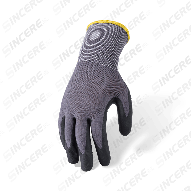 15 Gauge Nylon-Spandex-Handschuhe mit schwarzer Nitril-Mikroschaum-Handfläche und Nitril-gepunktetem Anti-Rutsch-Griff