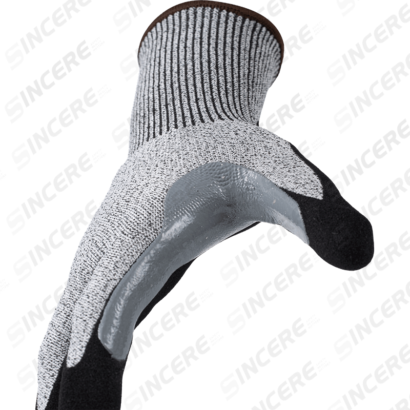 Schnittfeste Handschuhe der Stärke 13 ANSI A4 mit schwarzer Nitril-Sandhandfläche und extra langem, verstärktem Daumen-Schritt Schnittfeste Handschuhe der Stärke 13 ANSI A4 mit schwarzer Nitril-Sandhandfläche und extra langem, verstärktem Daumen-Schritt