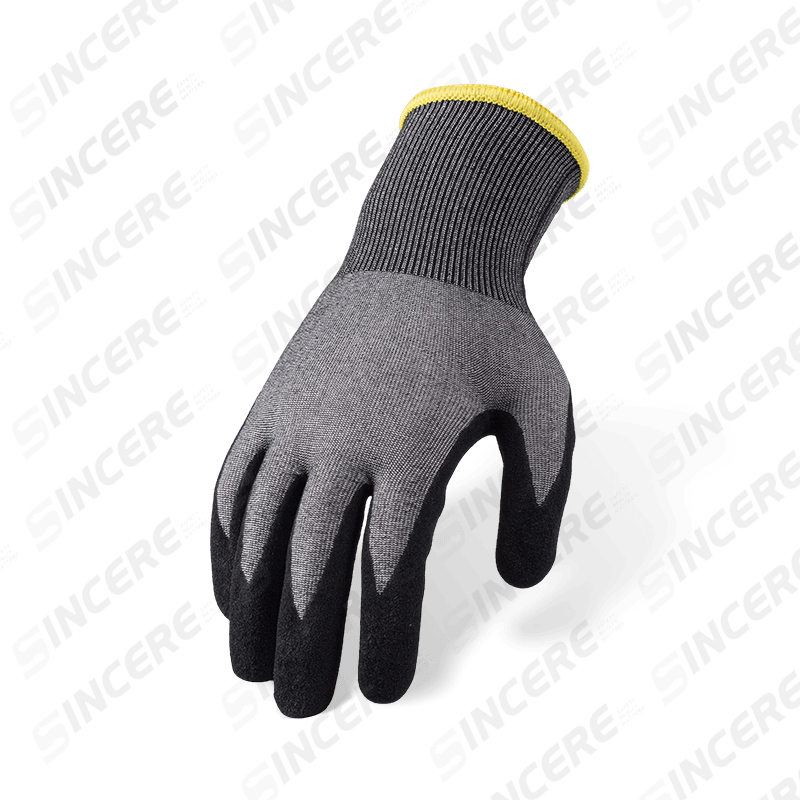 Schnittfeste Handschuhe der Stärke 18 ANSI A6 mit schwarzer Nitril-Sandpalme — ultrafeiner, starker Schnittschutz